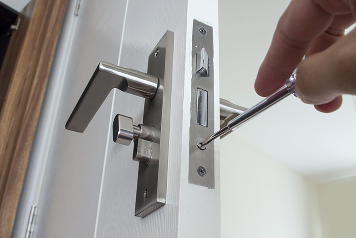 Our local locksmiths are able to repair and install door locks for properties in Croxley Green and the local area.